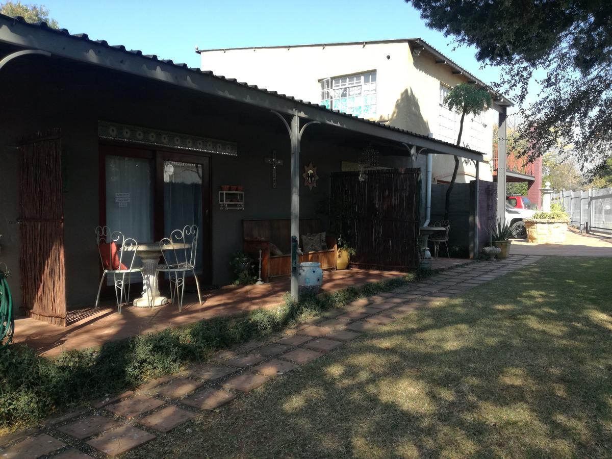 Adam'S Eden Guest House Pretoria-Noord Dış mekan fotoğraf