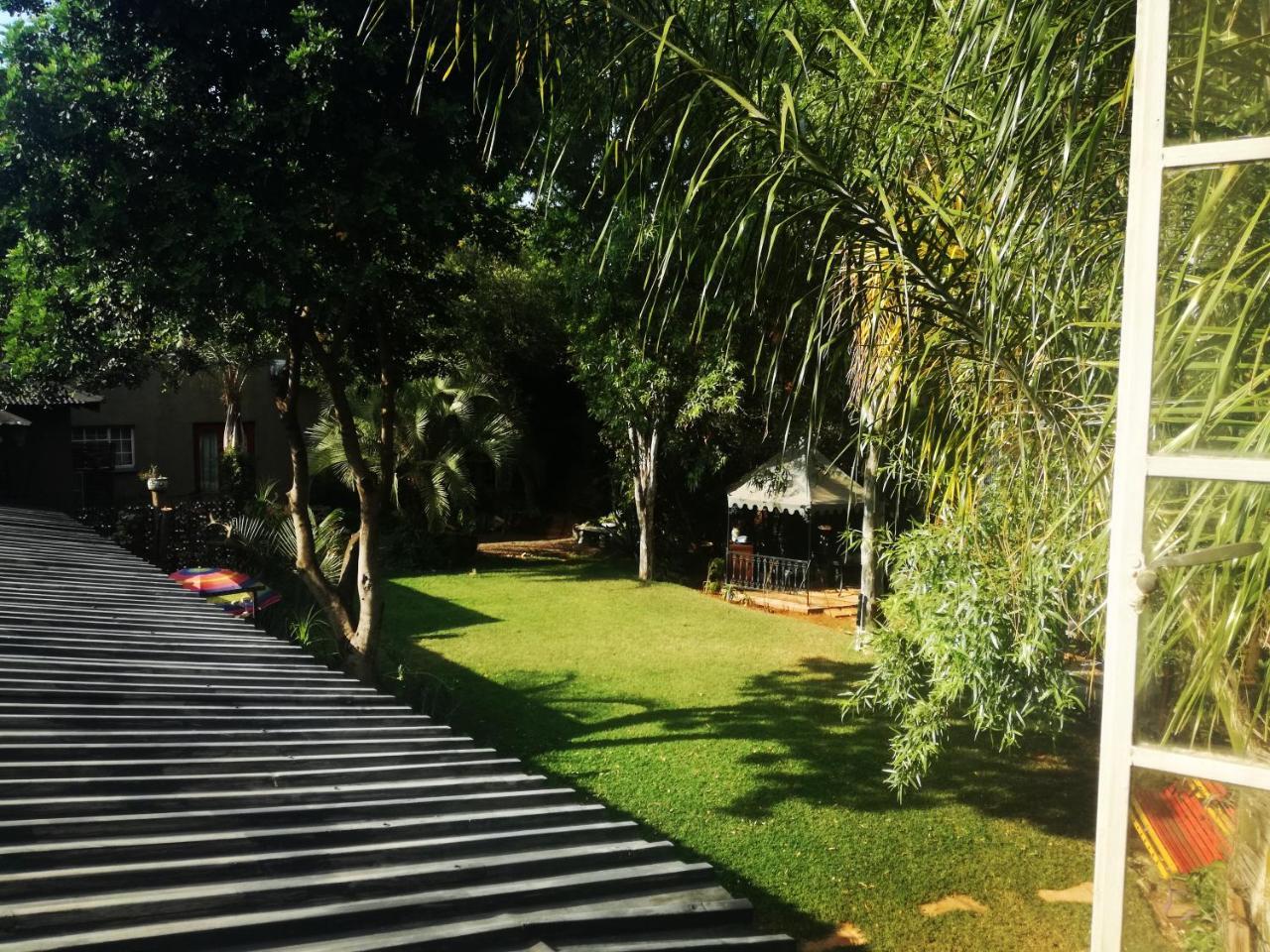 Adam'S Eden Guest House Pretoria-Noord Dış mekan fotoğraf