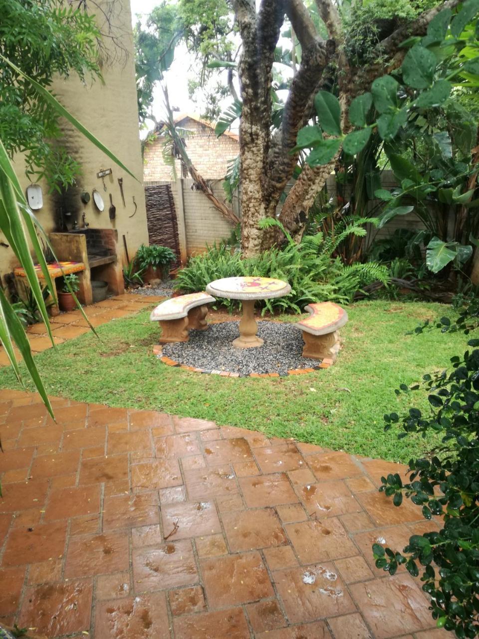 Adam'S Eden Guest House Pretoria-Noord Dış mekan fotoğraf